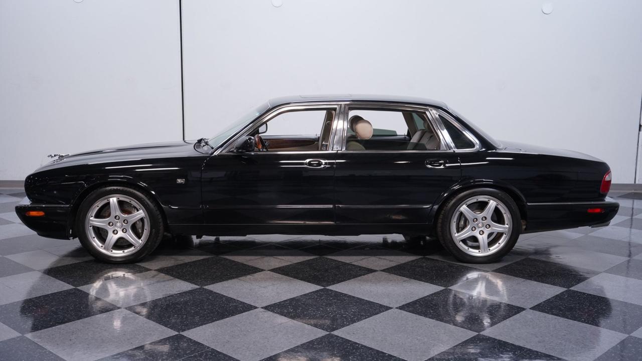 2003 Jaguar XJR R1 Supercharged