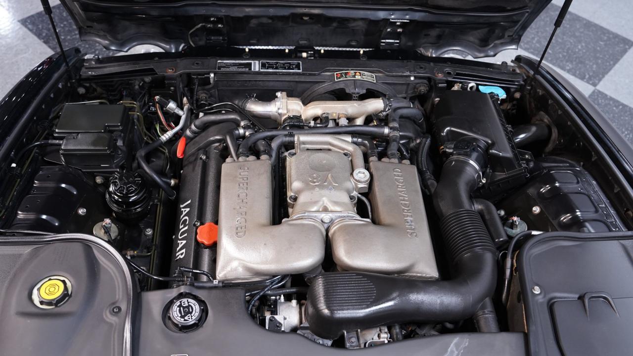 2003 Jaguar XJR R1 Supercharged