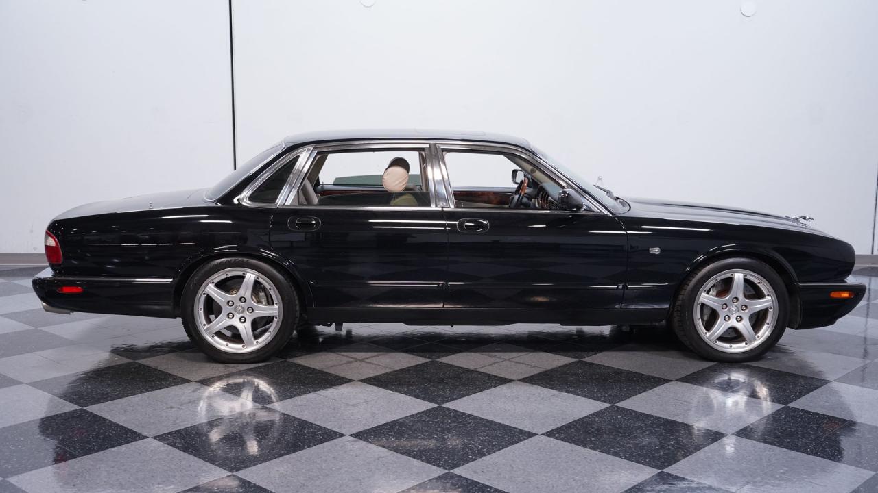 2003 Jaguar XJR R1 Supercharged