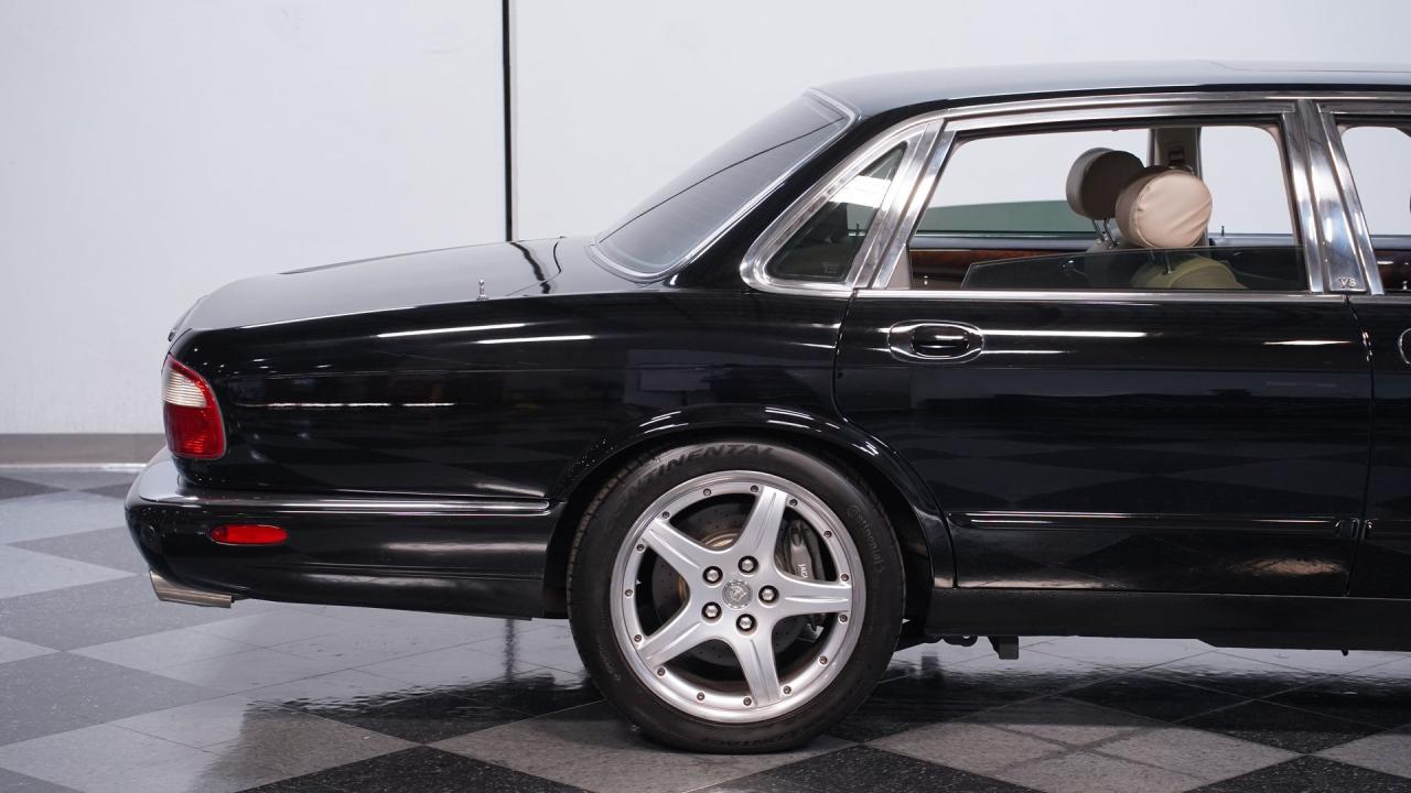 2003 Jaguar XJR R1 Supercharged