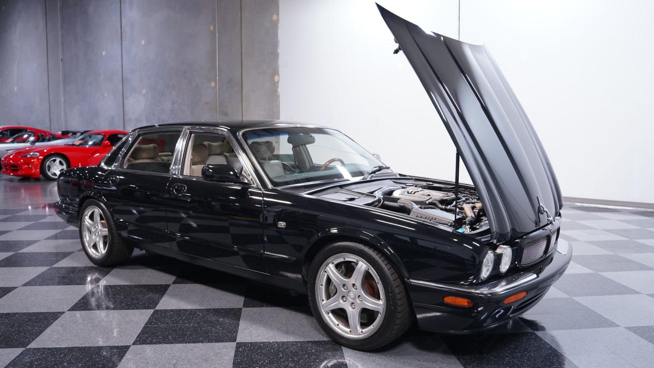 2003 Jaguar XJR R1 Supercharged