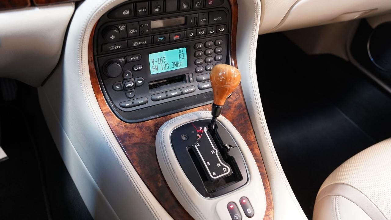 2003 Jaguar XJR R1 Supercharged