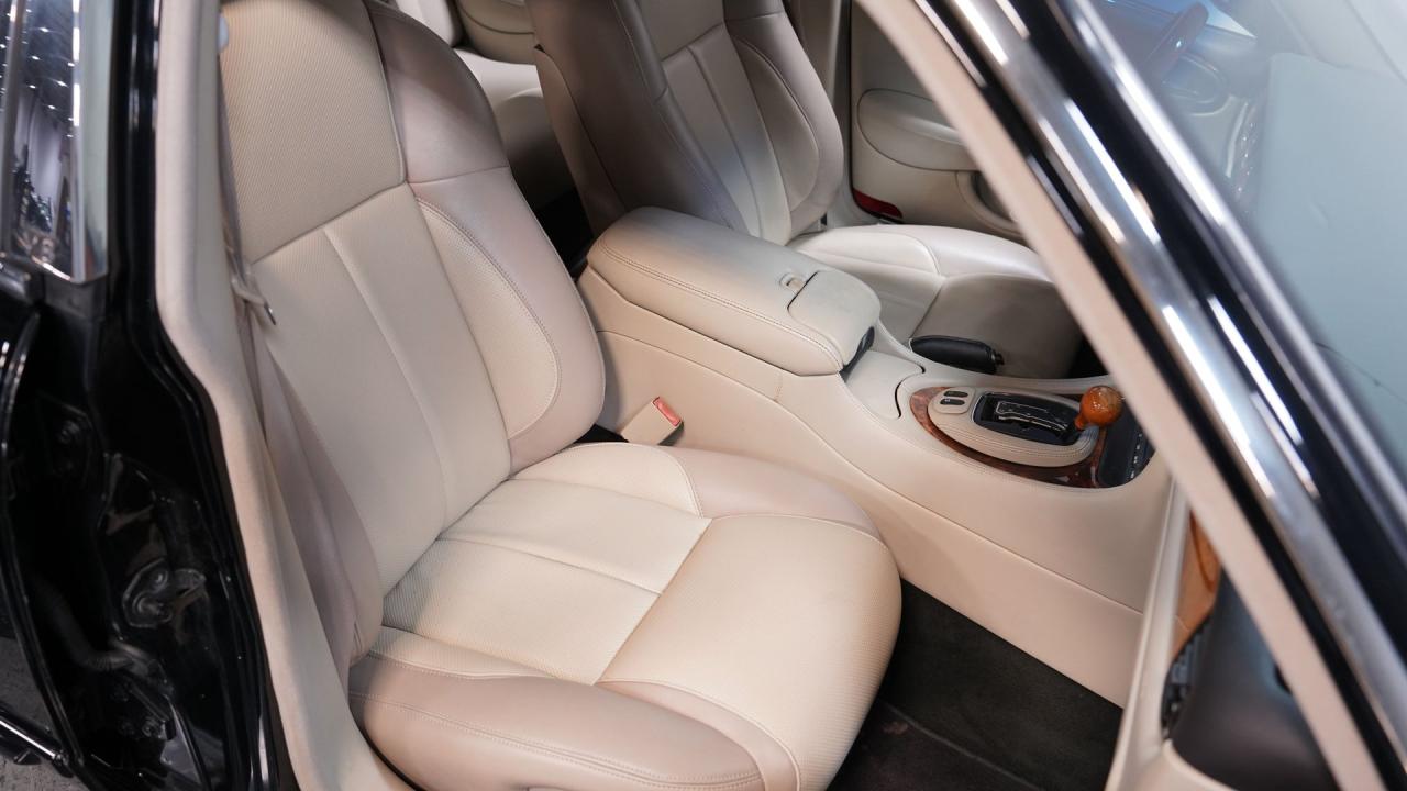 2003 Jaguar XJR R1 Supercharged