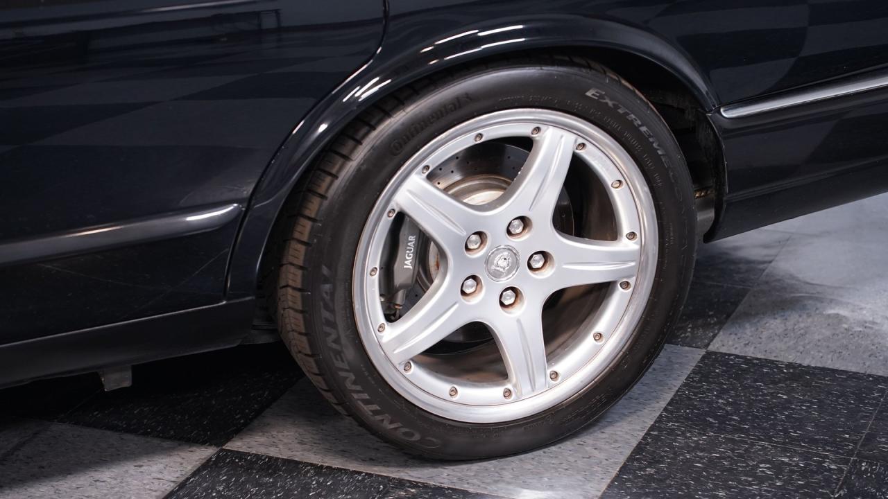 2003 Jaguar XJR R1 Supercharged