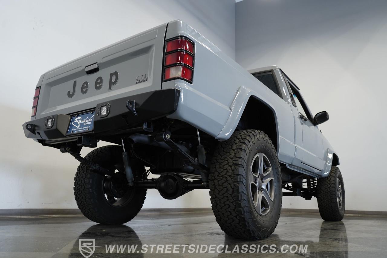 1990 Jeep Comanche Pioneer 4X4