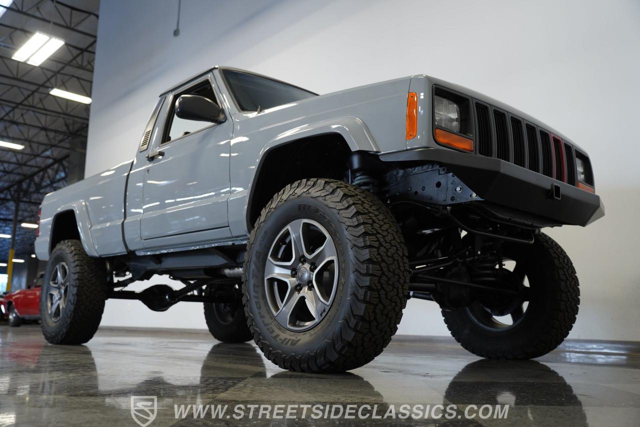 1990 Jeep Comanche Pioneer 4X4
