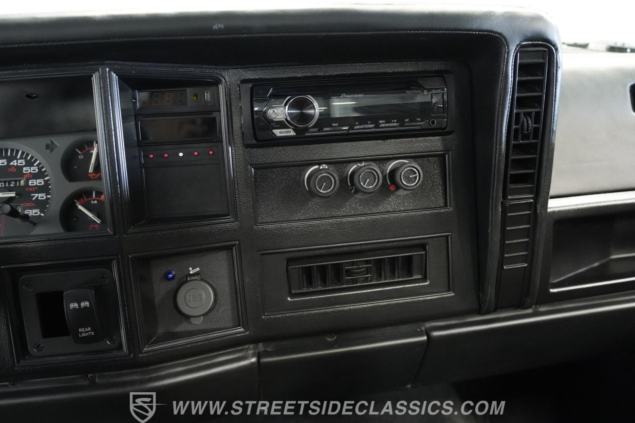 1990 Jeep Comanche Pioneer 4X4