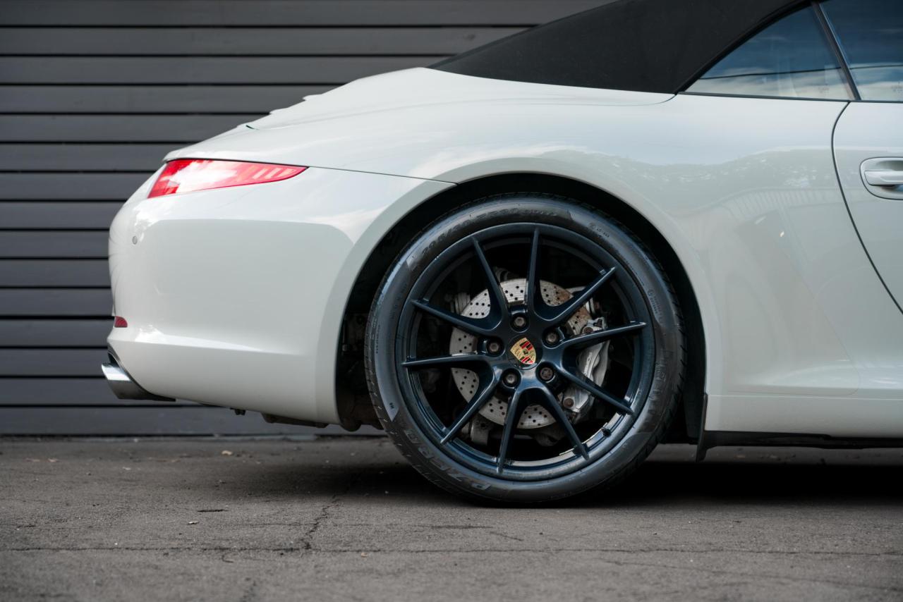 2013 Porsche 911 Carrera 