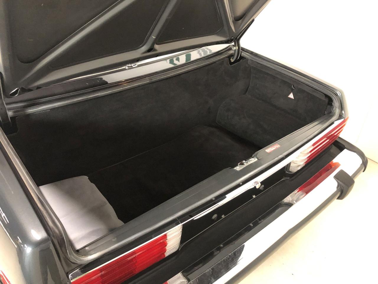 1988 Mercedes - Benz 500 series