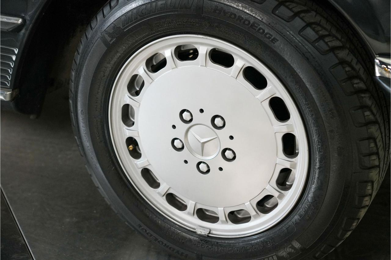 1988 Mercedes - Benz 500 series