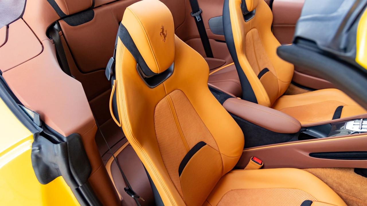 2024 Ferrari ROMA SPIDER