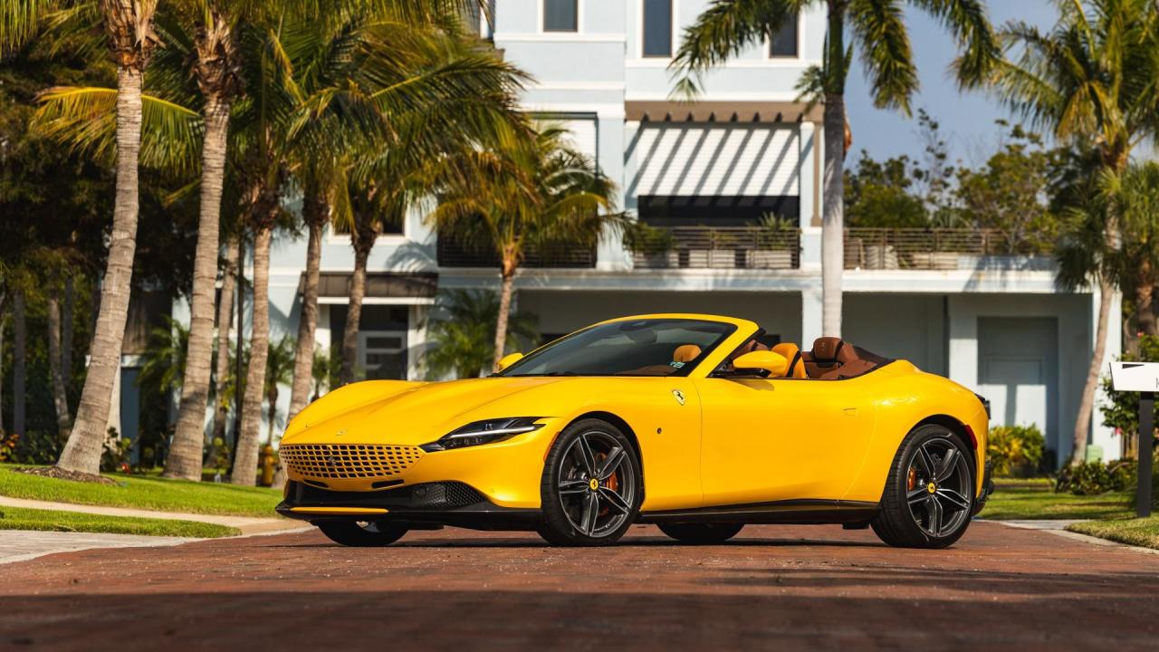 2024 Ferrari ROMA SPIDER