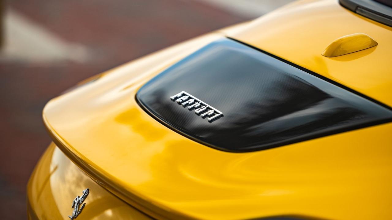 2024 Ferrari ROMA SPIDER