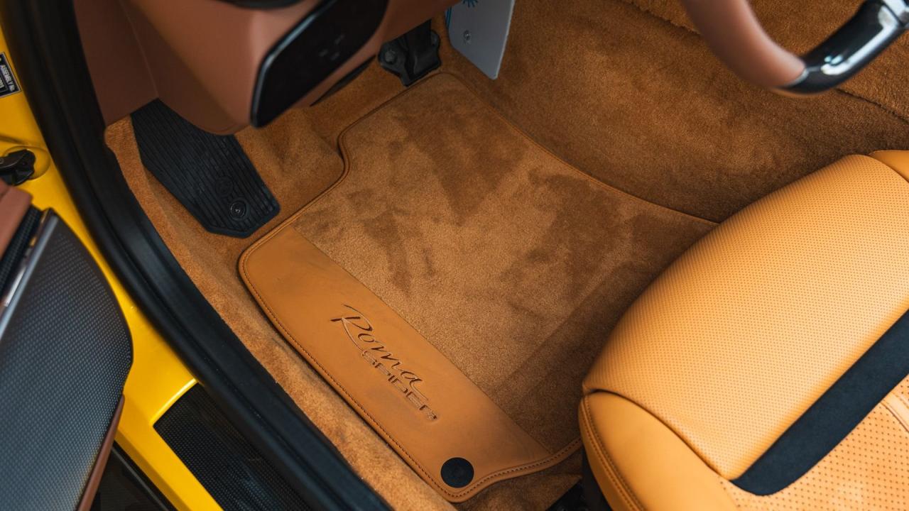 2024 Ferrari ROMA SPIDER