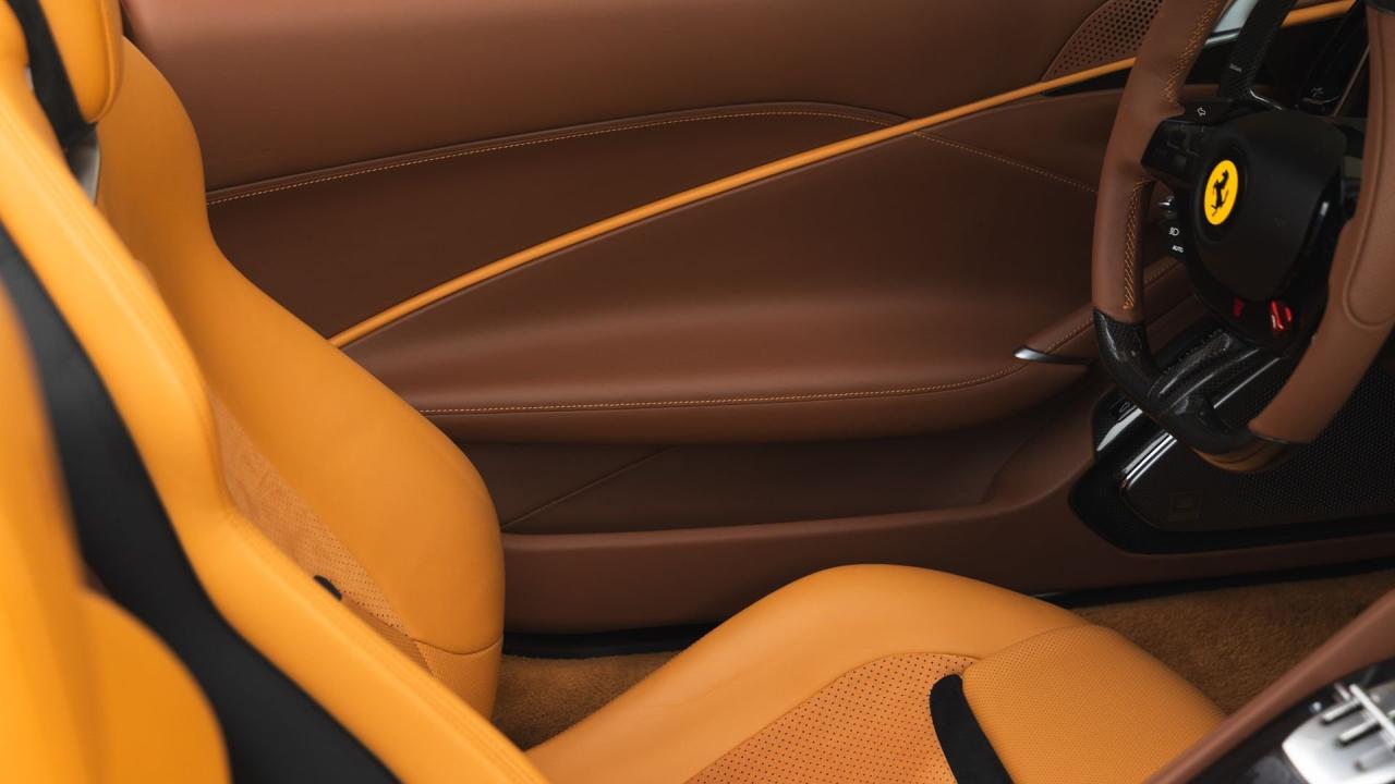 2024 Ferrari ROMA SPIDER