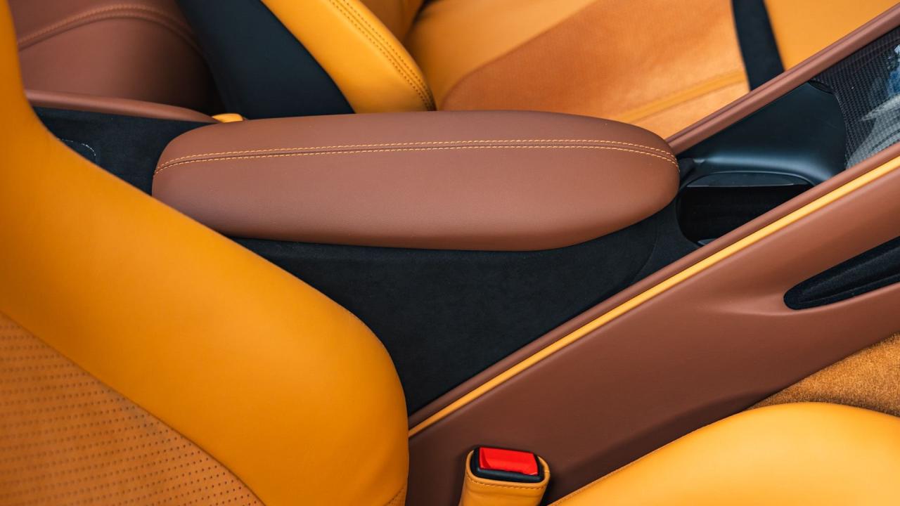 2024 Ferrari ROMA SPIDER