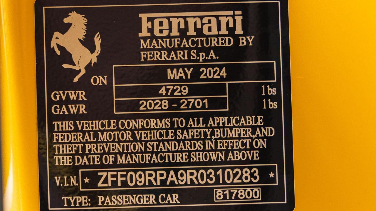 2024 Ferrari ROMA SPIDER