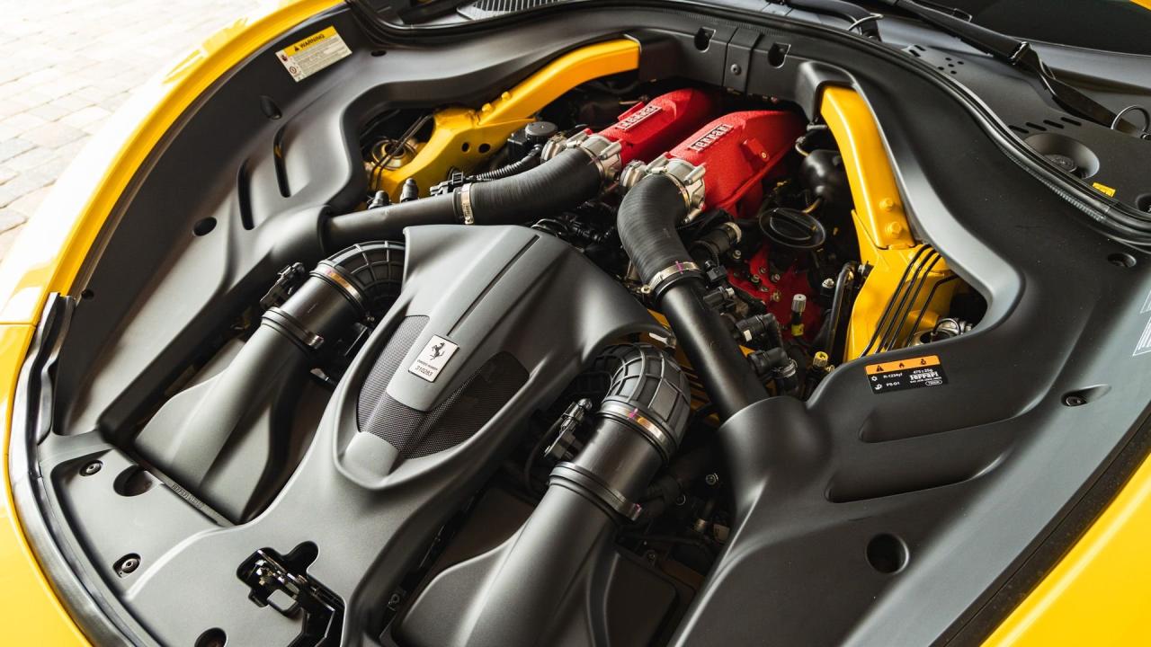 2024 Ferrari ROMA SPIDER