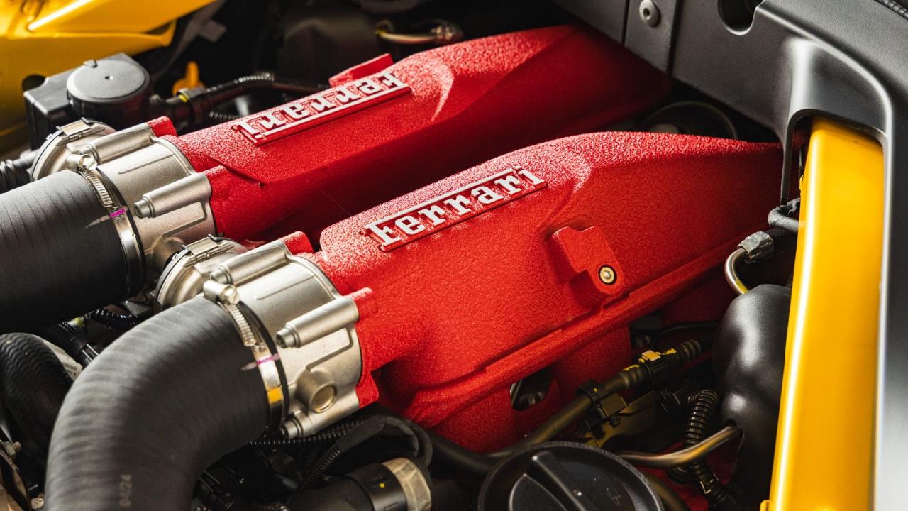 2024 Ferrari ROMA SPIDER