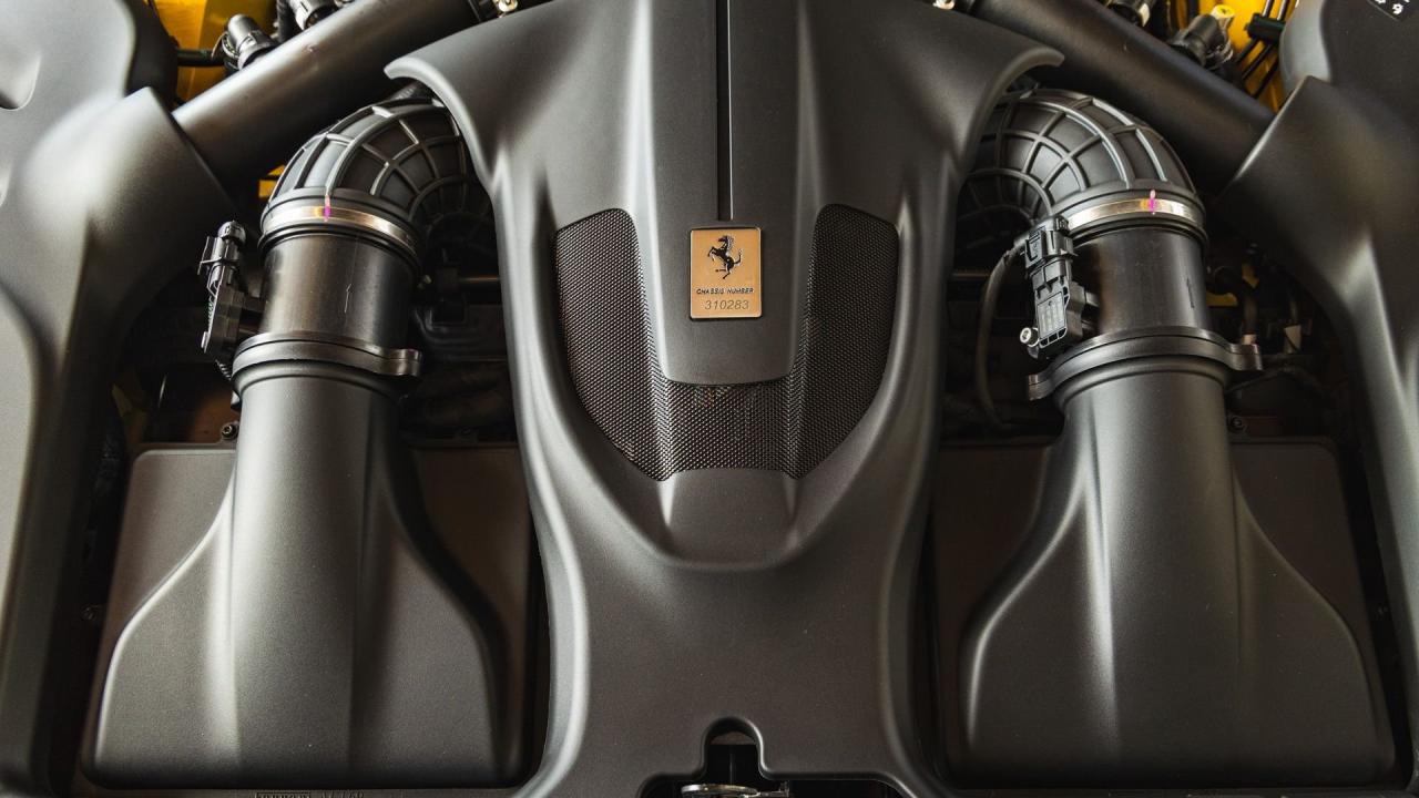 2024 Ferrari ROMA SPIDER