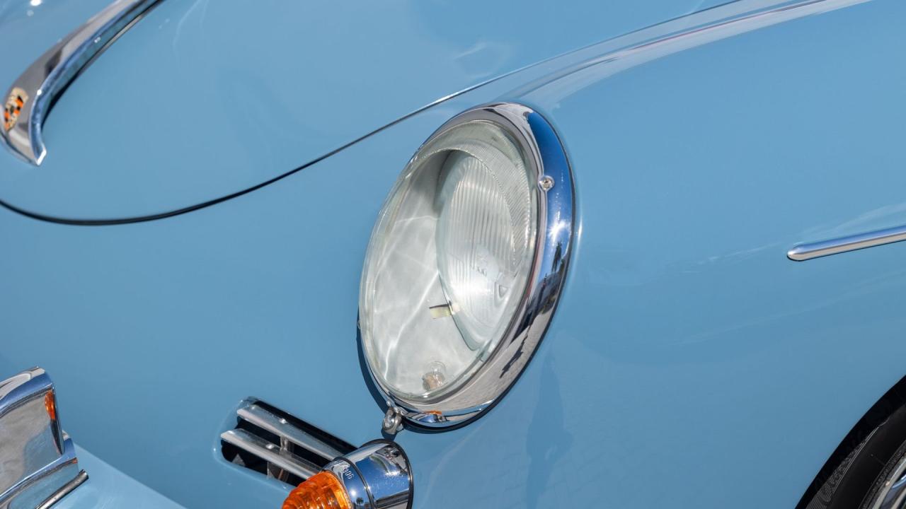 1961 Porsche 356 B 1600  D'Ieteren Roadster