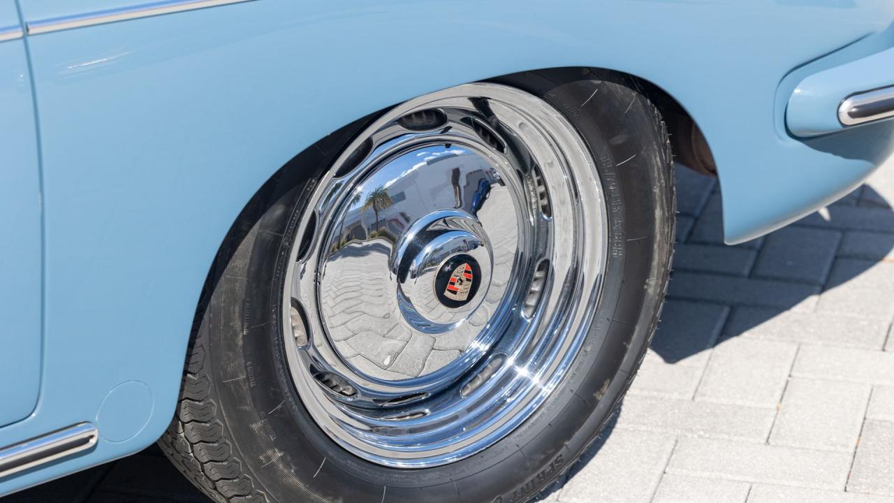 1961 Porsche 356 B 1600  D'Ieteren Roadster