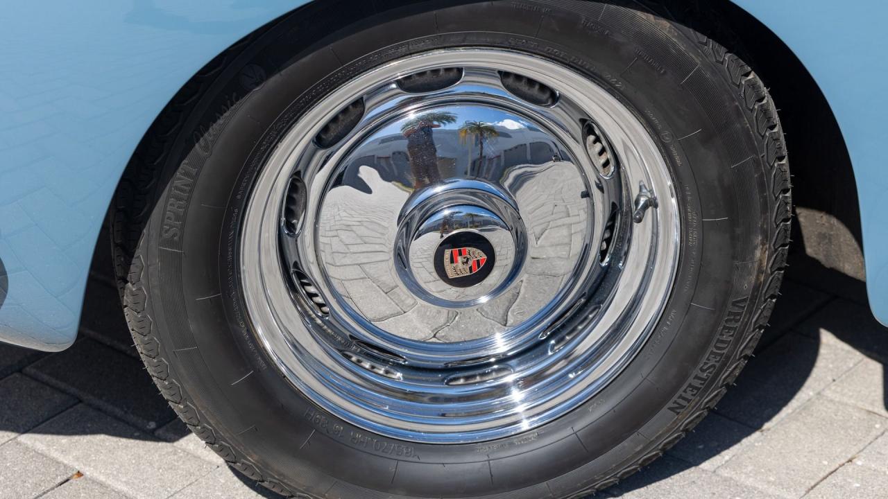 1961 Porsche 356 B 1600  D'Ieteren Roadster