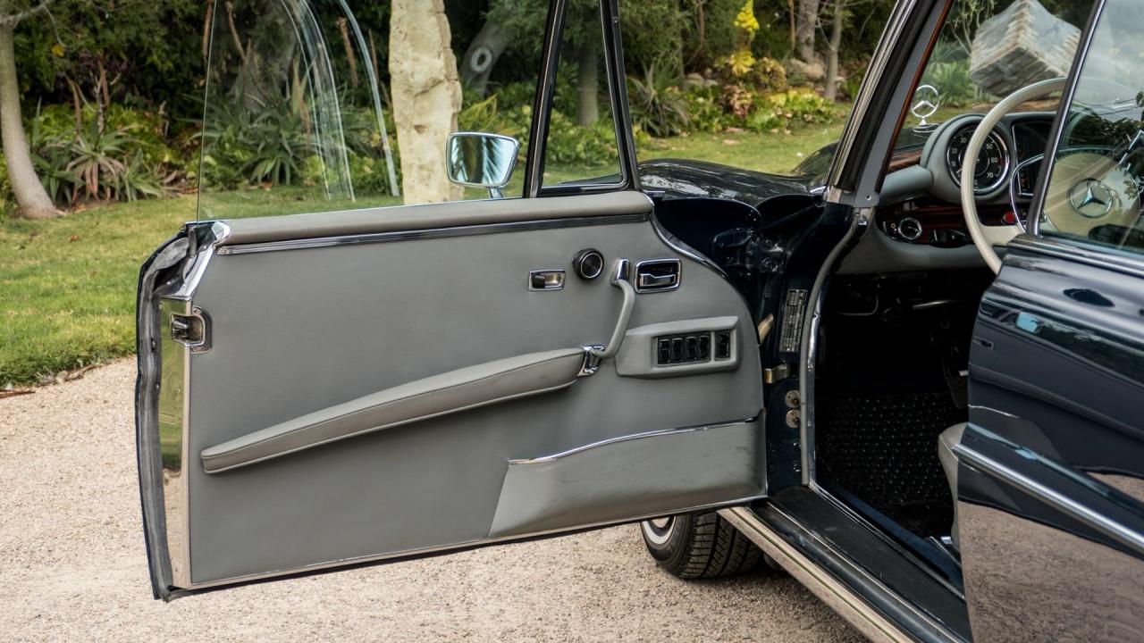 1969 Mercedes - Benz 280 SE Cabriolet