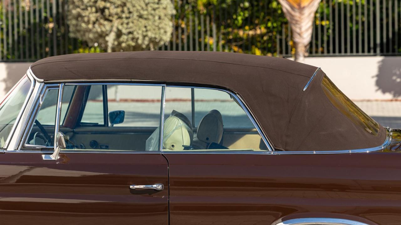 1971 Mercedes - Benz 280 SE 3.5 CABRIOLET