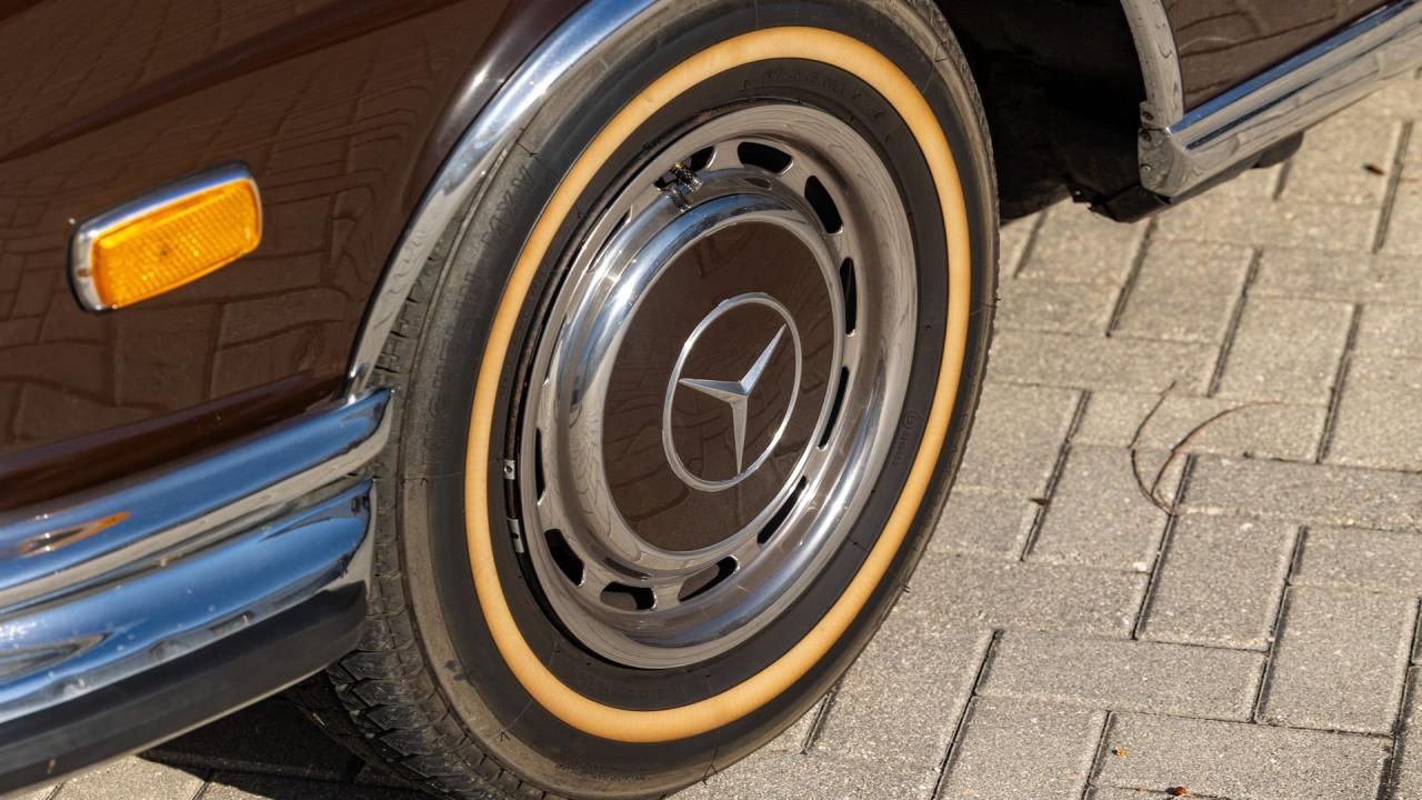 1971 Mercedes - Benz 280 SE 3.5 CABRIOLET