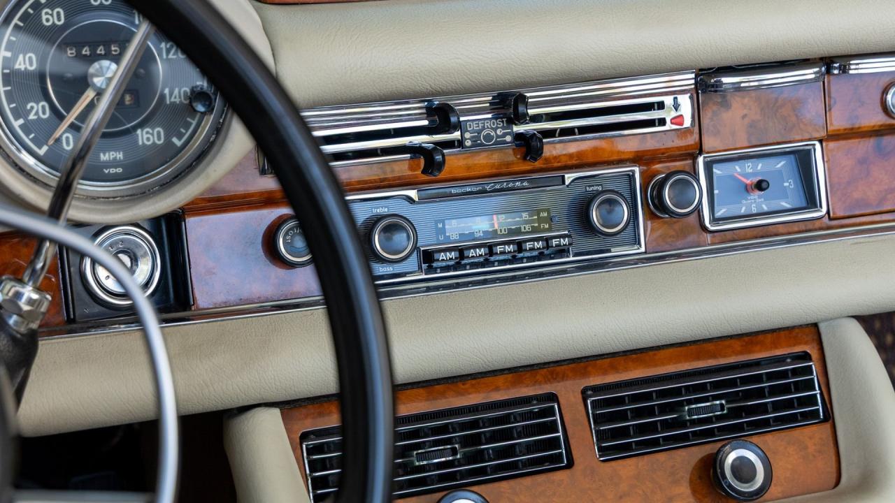 1971 Mercedes - Benz 280 SE 3.5 CABRIOLET