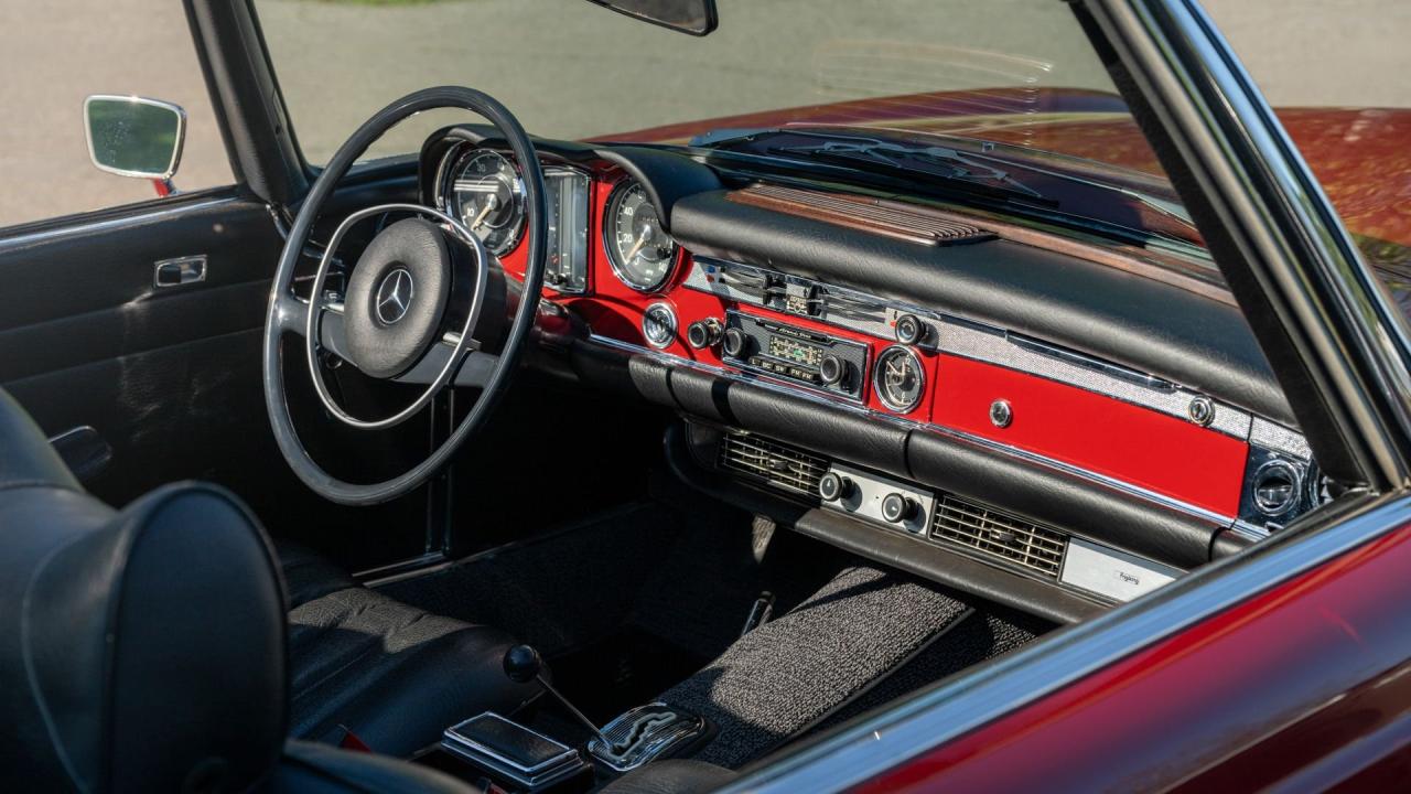 1970 Mercedes - Benz 280 SL Pagoda