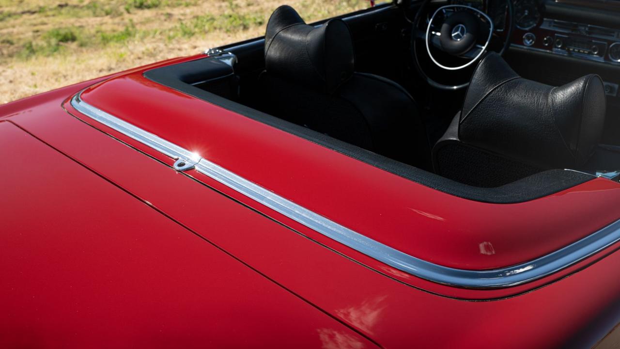 1970 Mercedes - Benz 280 SL Pagoda