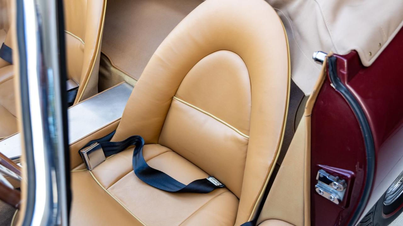 1963 Jaguar E-Type Series 1 3.8 Roadster