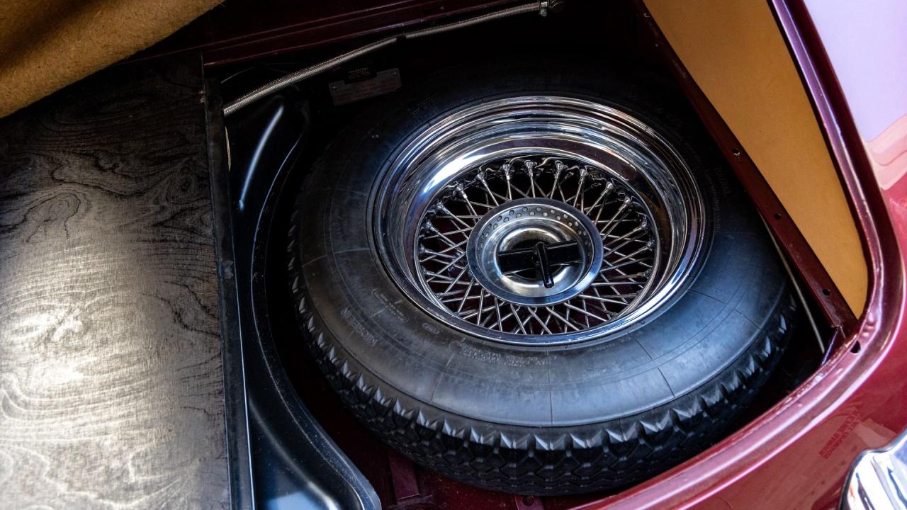 1963 Jaguar E-Type Series 1 3.8 Roadster