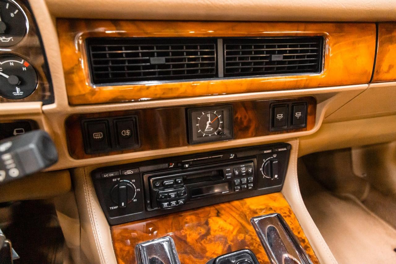 1995 Jaguar 4.0 6 cyl 33912 mile XJS
