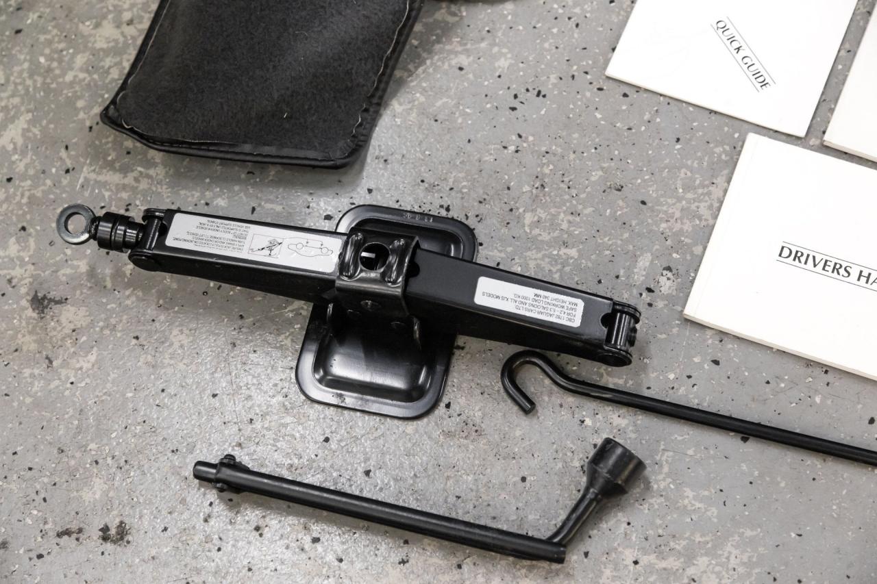 1995 Jaguar 4.0 6 cyl 33912 mile XJS