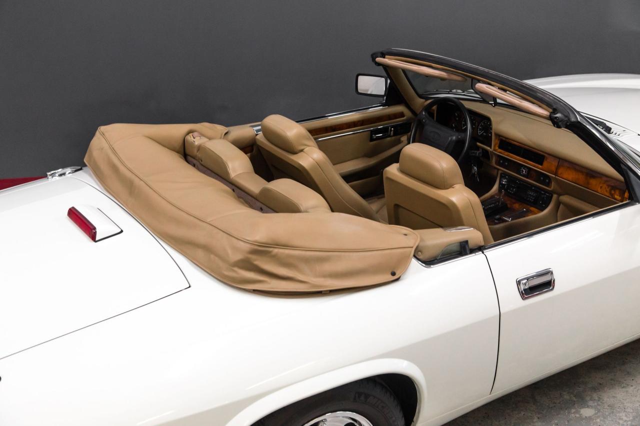 1995 Jaguar 4.0 6 cyl 33912 mile XJS