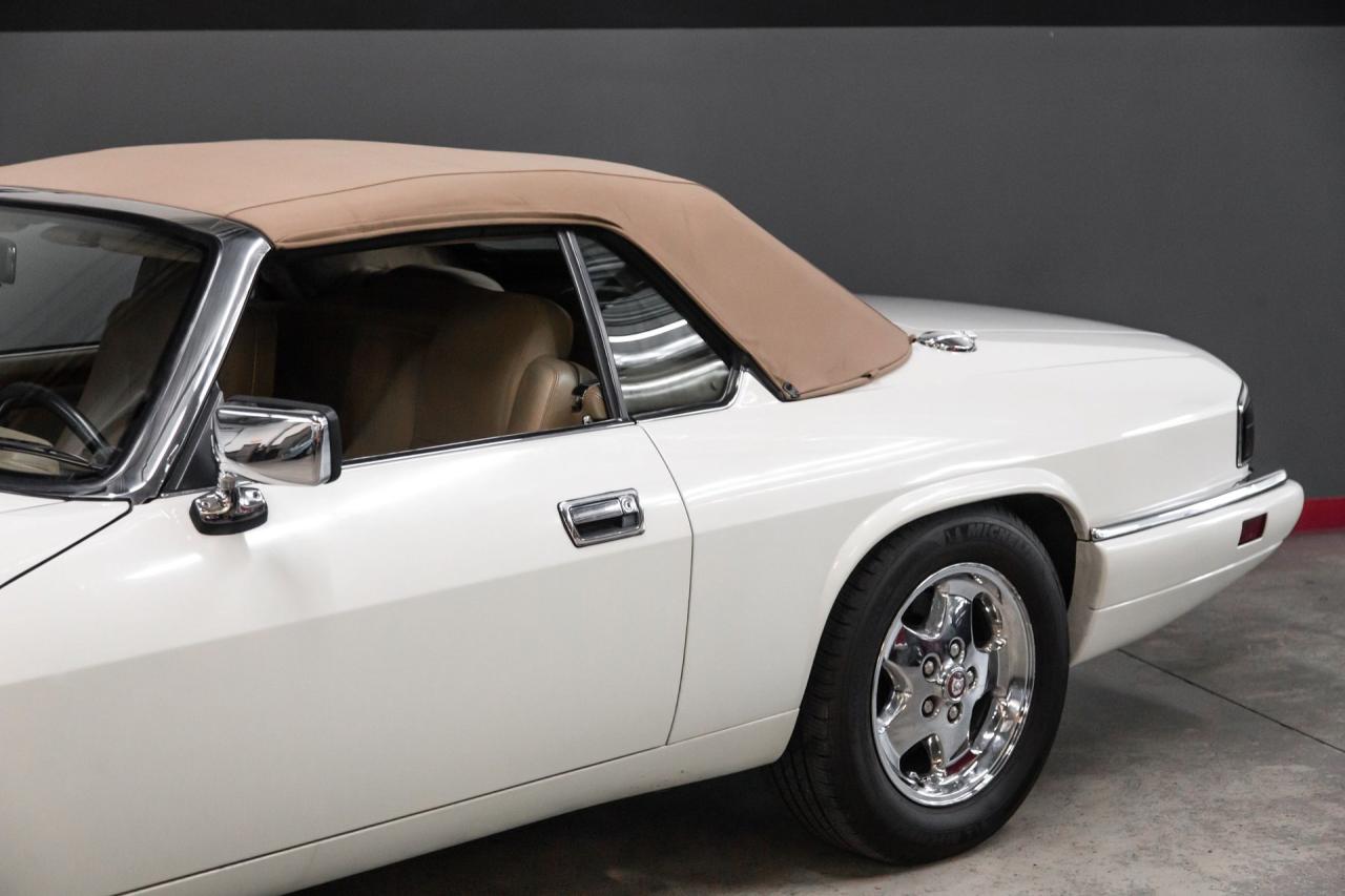 1995 Jaguar 4.0 6 cyl 33912 mile XJS