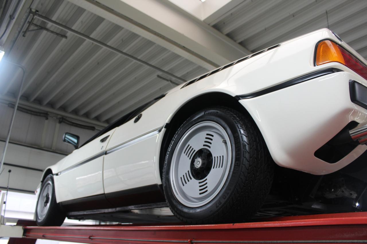 1982 BMW M1 &ldquo;The road legal homologation M1&rdquo;