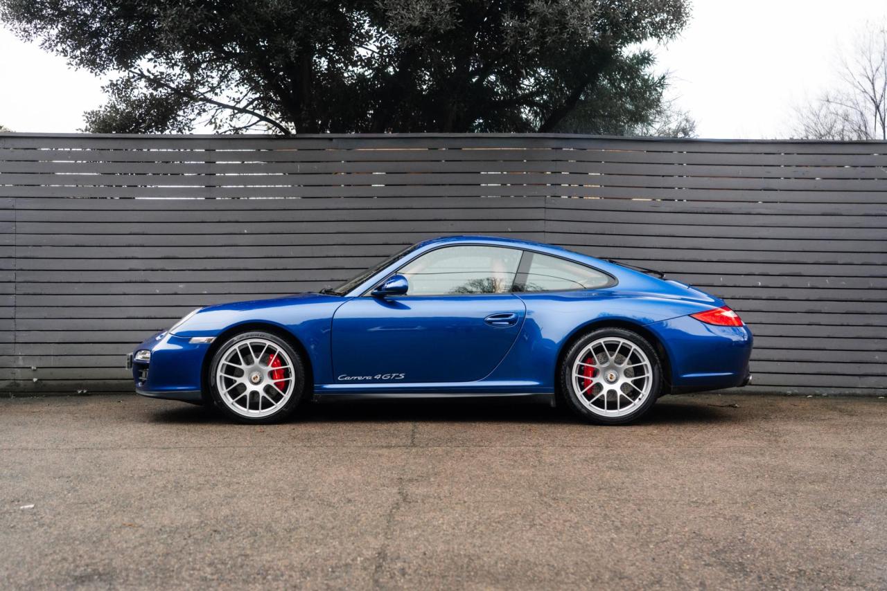 2011 Porsche 911 (997.2) CARRERA 4 GTS