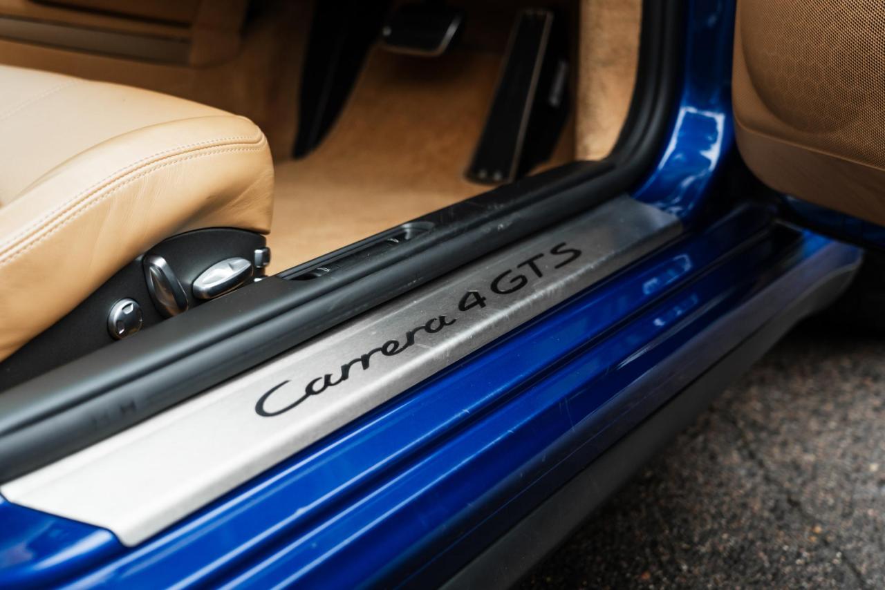 2011 Porsche 911 (997.2) CARRERA 4 GTS