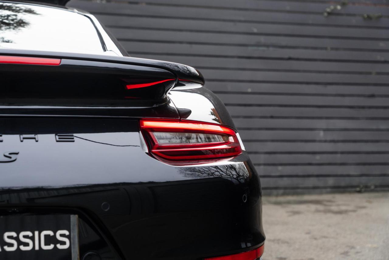 2017 Porsche 911 (991.2) Turbo S Coupe