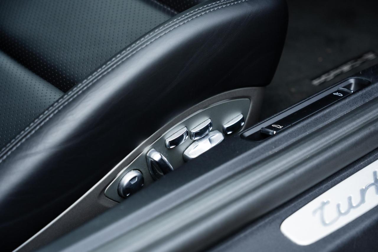 2017 Porsche 911 (991.2) Turbo S Coupe