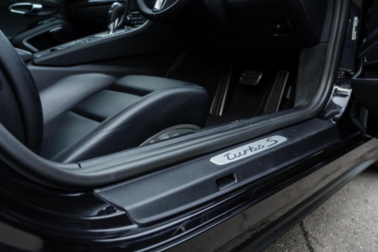 2017 Porsche 911 (991.2) Turbo S Coupe