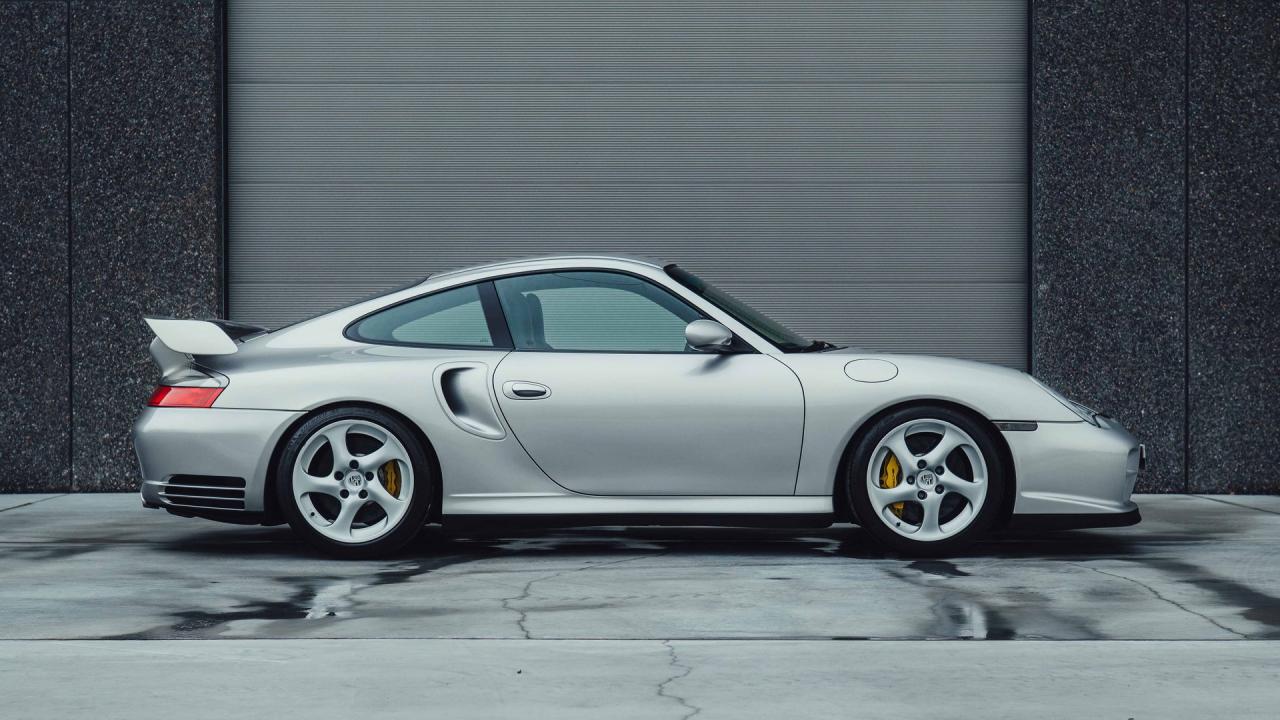 2001 Porsche 911 GT2