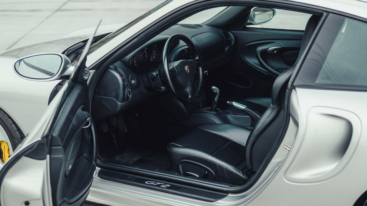 2001 Porsche 911 GT2