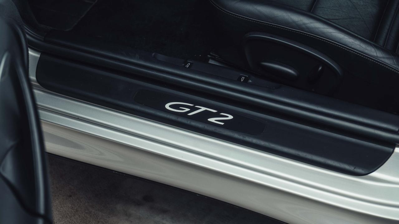 2001 Porsche 911 GT2