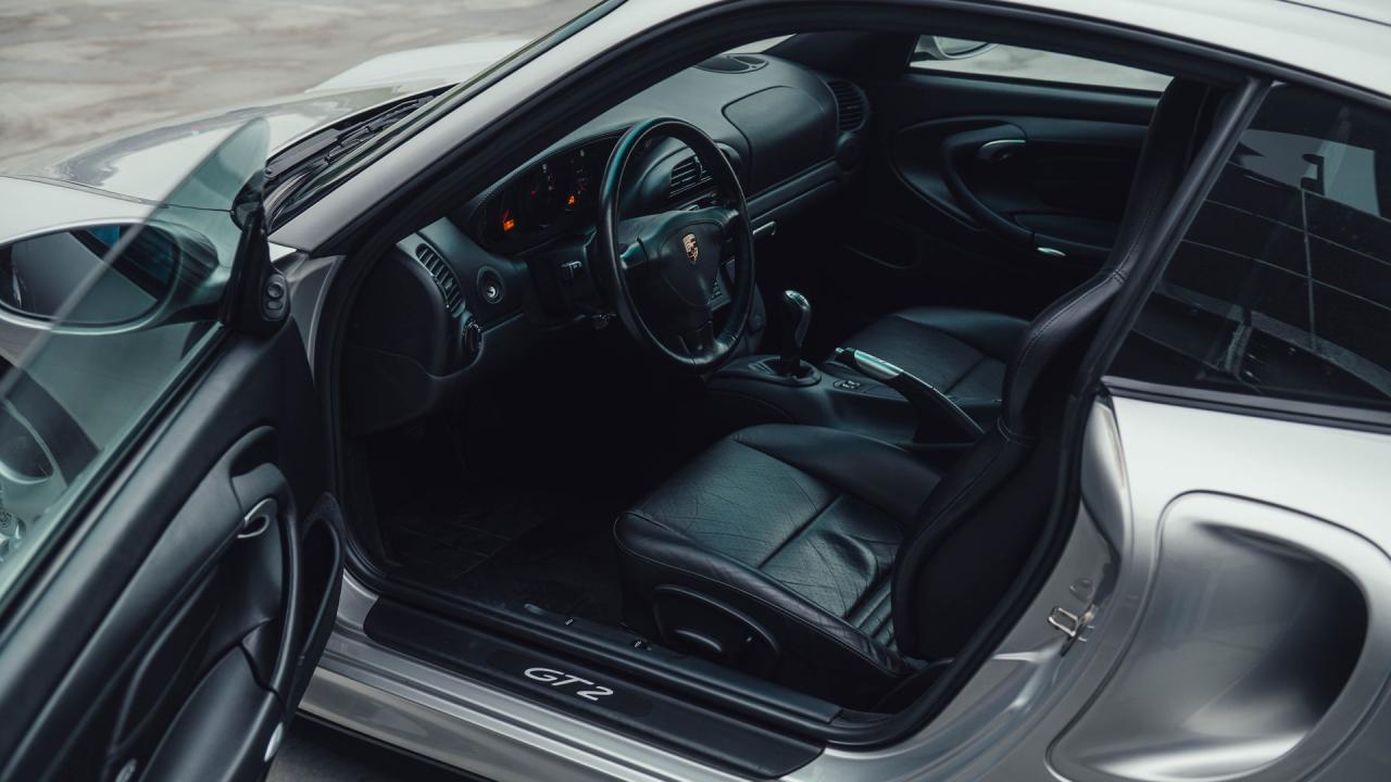 2001 Porsche 911 GT2