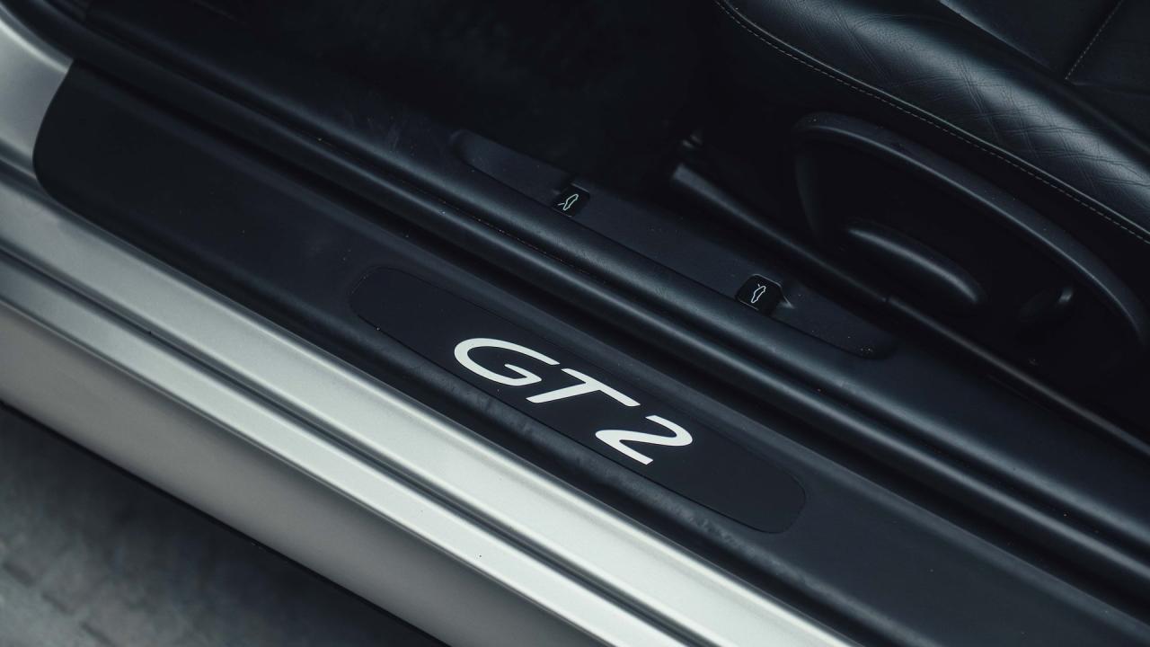 2001 Porsche 911 GT2